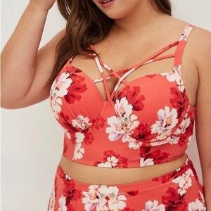 🆕 NWT Women’s torrid 3 D DD Underwire Strappy Front Bikini Top 22 24